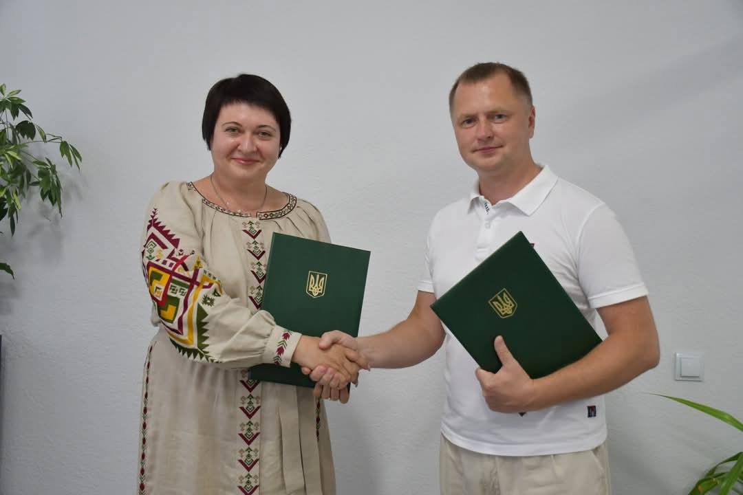 Довіра, облік і підтримка: Великописарівська громада запровадила новий формат роботи з гуманітарною допомогою