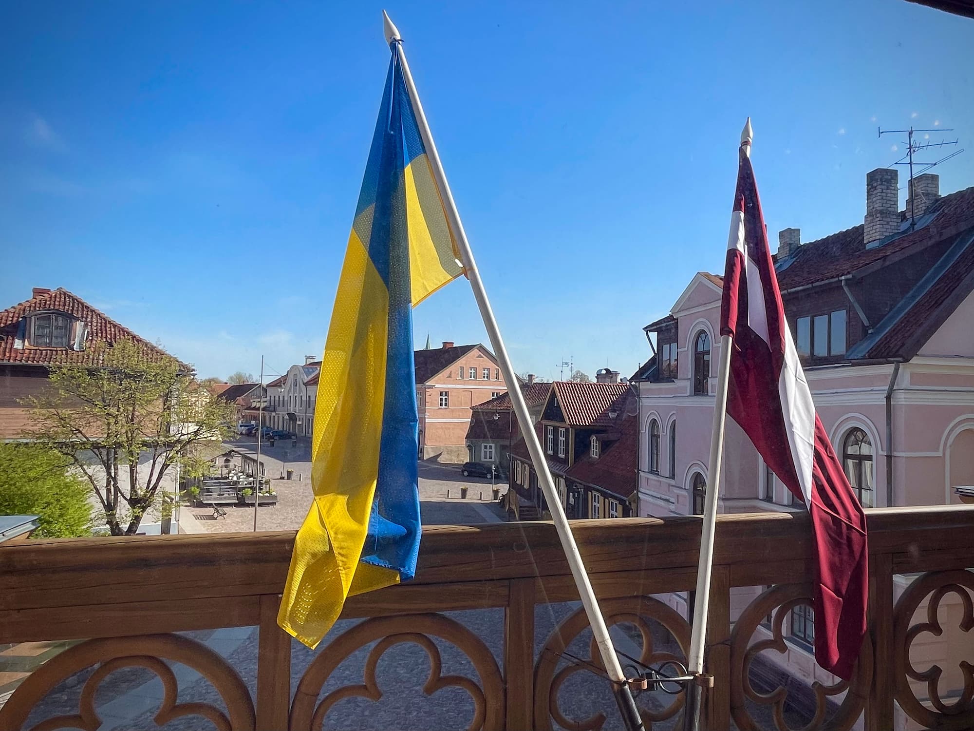 Як громада на Харківщині щодня долає наслідки ворожих обстрілів та робить перші кроки до відновлення у партнерстві з латвійським муніципалітетом